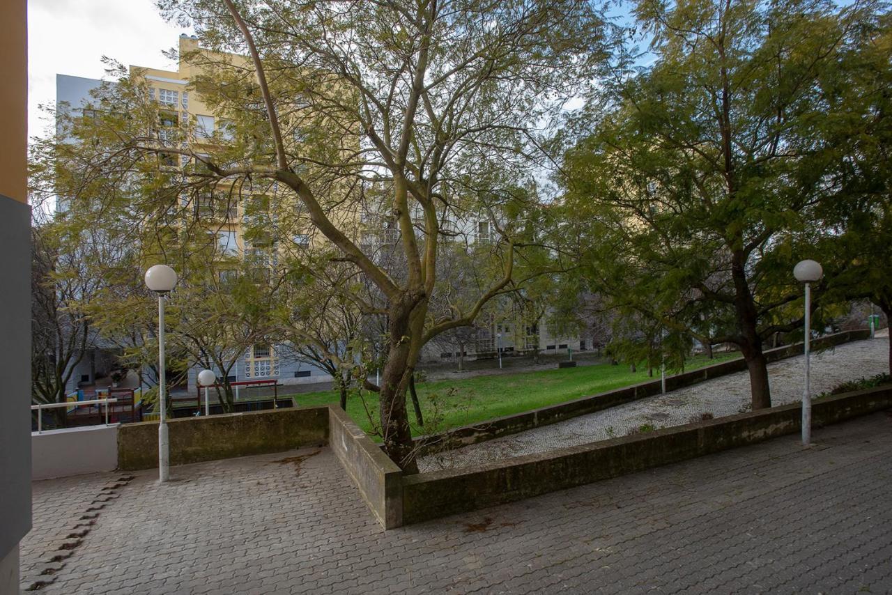 Ferienwohnung Garden Cristo Rei Lissabon Exterior foto